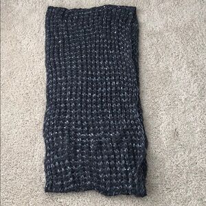 NWT wraparound scarf metallic gray Francesca’s